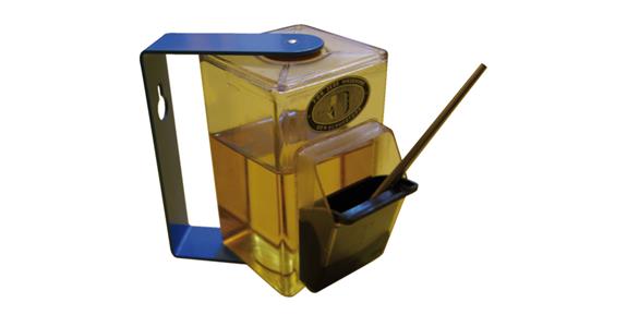 Oil-saving container with swivel bracket and 2 brushes, contents 500 ml